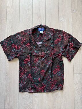 Vintage HER Floral Print Short Sleeve Button-Up Shirt in Red & Brown Size Small